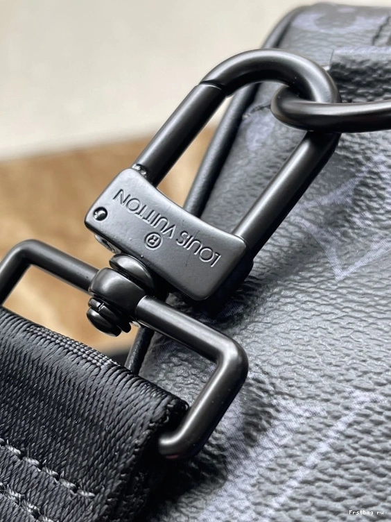 Frstbag ru Nano Alpha-11.0*18.5*6.5CM LOUIS VUITTON 0727